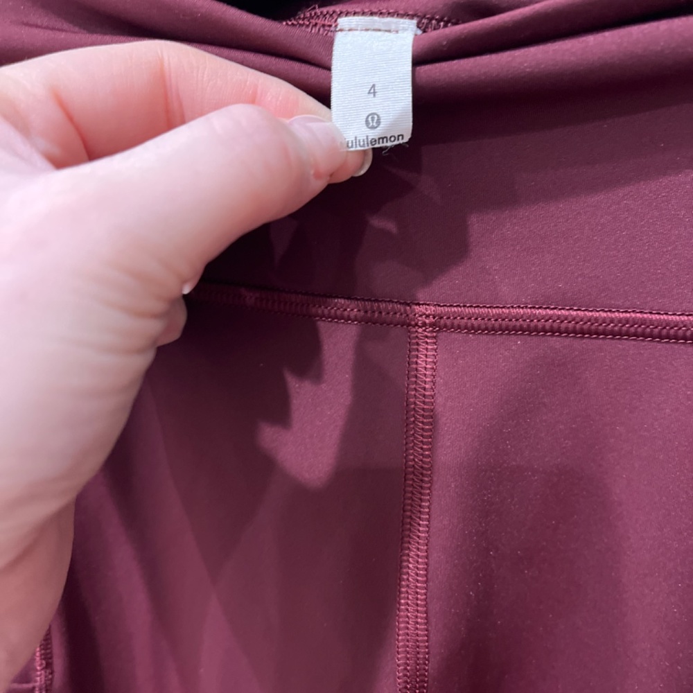 Fast and Free Lululemon Leggings - Picture 3 of 4